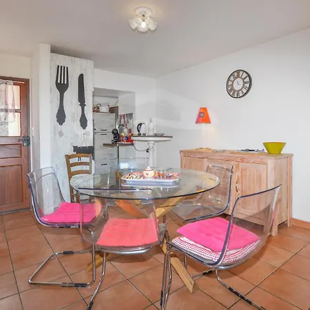 Awesome Home In Marignana With Wifi *