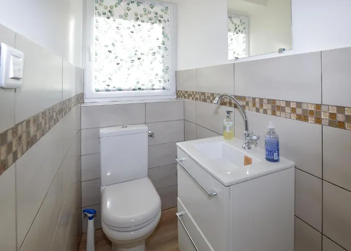 3 Bedroom Stunning In * Marignana